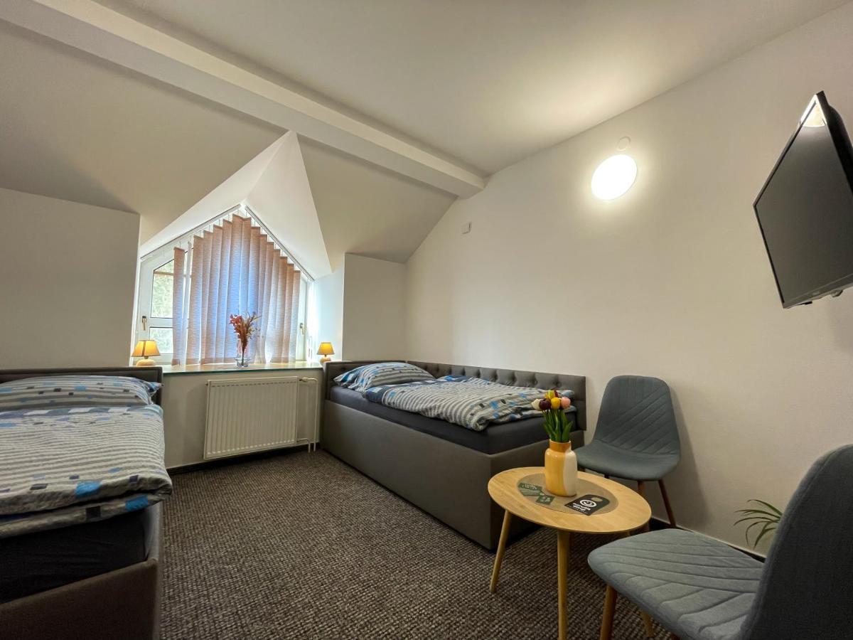 Hotel COLCHI Uničov Buitenkant foto