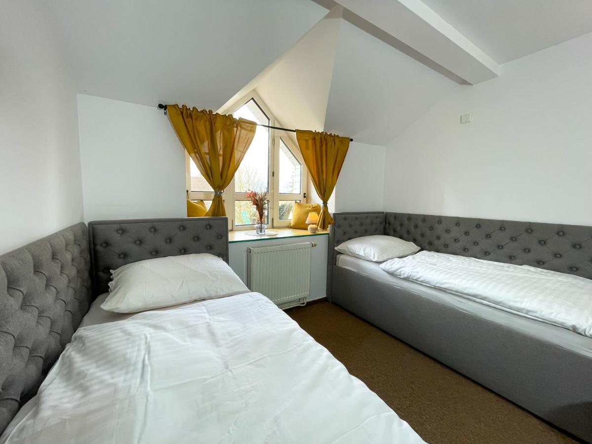 Hotel COLCHI Uničov Buitenkant foto