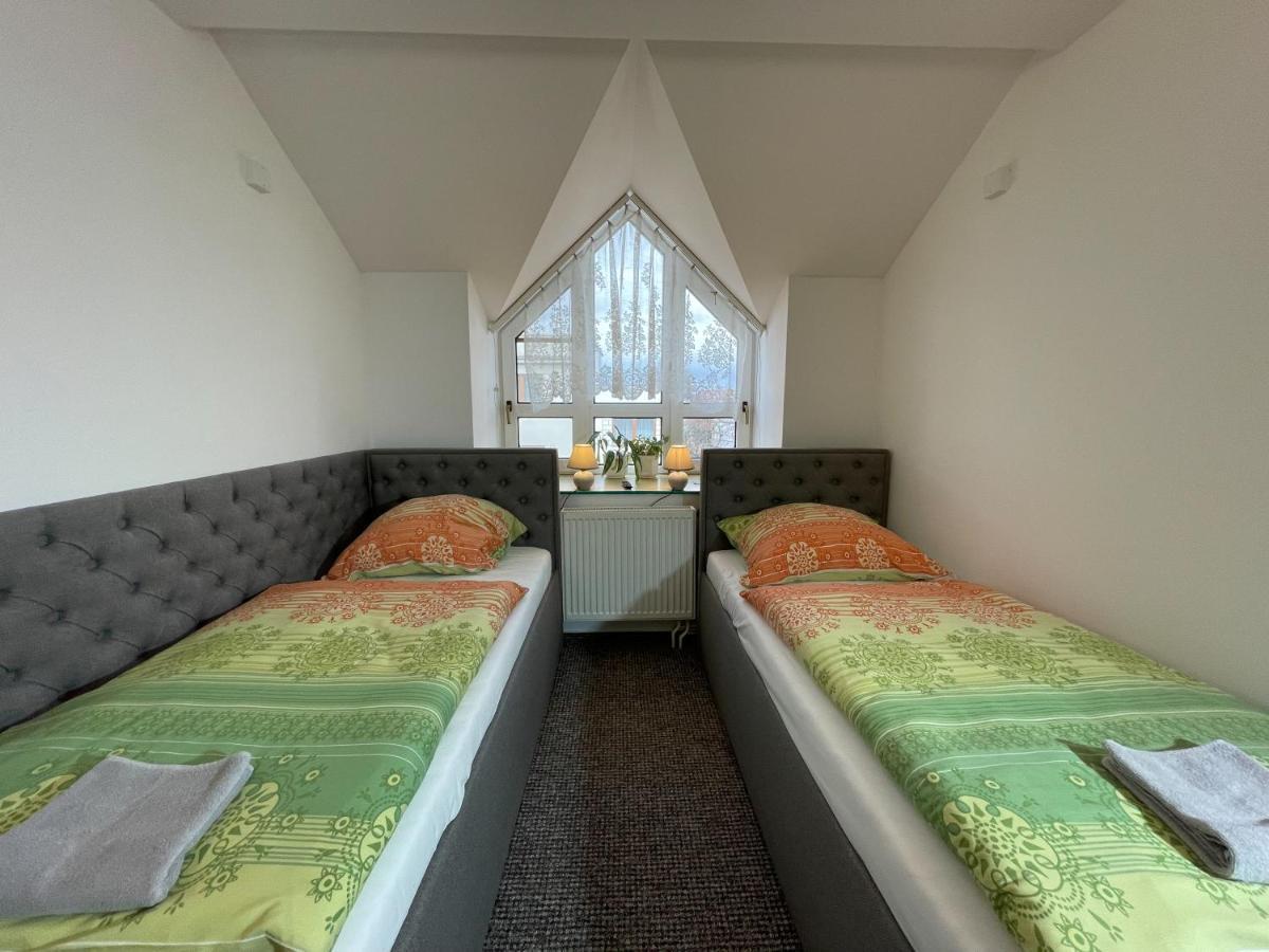 Hotel COLCHI Uničov Buitenkant foto