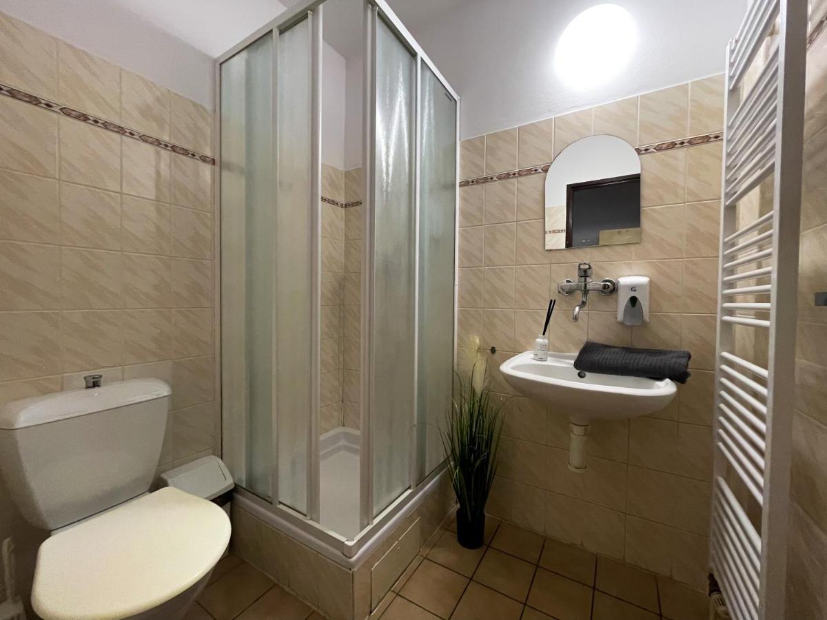 Hotel COLCHI Uničov Buitenkant foto